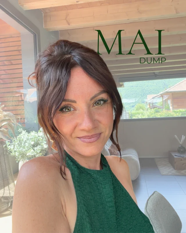 Encore un mois de mai, rempli de gratitude, de reconnaissance et de bonheur🩷

Ce mois-ci j’ai pu voyager, coiffer, partager comme depuis des années maintenant et grâce à vous.
En un mois, vous me permettez d’exercer mon métier passion, la coiffure, de vous embellir avec des balayages sur-mesure, vous me permettez de vous transmettre mes connaissances, de faire savoir ma vision de la coiffure, mais vous me permettez aussi de vivre en découvrant de nouvelles cultures, de nouveaux paysages, de nouveaux continents

Tout ça, c’est grâce à vous parce que vous m’avez accordé votre confiance✨
Alors c’est pour vous remercier que je vous partage des petits extraits de ma vie pendant ce mois de mai 

Et vous, qu’est-ce que vous avez accompli pendant ce mois de mai ?
De quoi est-ce que vous êtes fier ? 
Pour quelle raison, vous devez être reconnaissant ?

Et si t’es tout nouveau ici, alors moi c’est Catherine, cathy, catoche ou encore Chantale 😂 à toi de voir 🩷
Bienvenue !